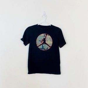 Air Jordan | Black Graphic Tee Camo Logo